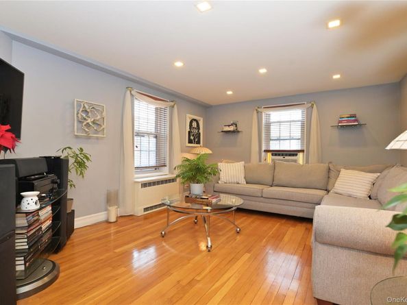 139-09 84th Drive 306, Briarwood NY 11435