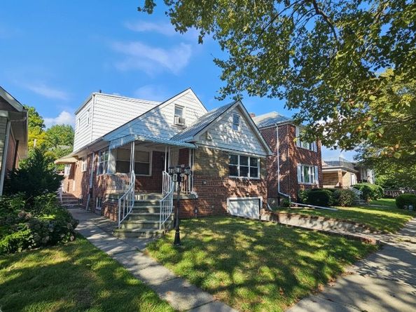 65-19 Dieterle Crescent, Rego Park NY 11374