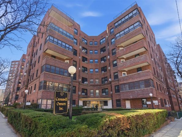 6960 108th Street 306, Forest Hills NY 11375