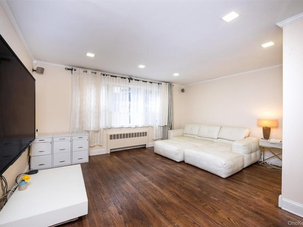 13835 Jewel Avenue 1A, Kew Garden Hills NY 11367