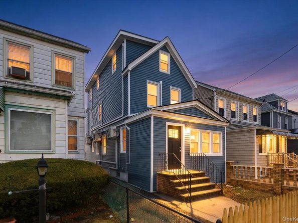 90-48 204 Street, Hollis NY 11423