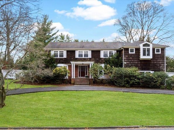 3 Penny Lane, Scarsdale NY 10583