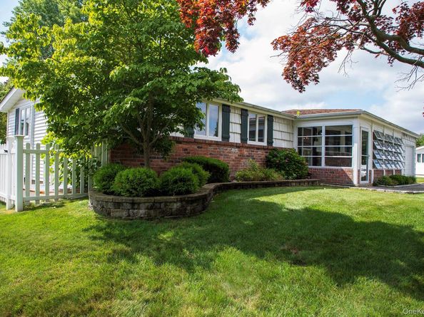 6 Freshman Lane, Stony Brook NY 11790