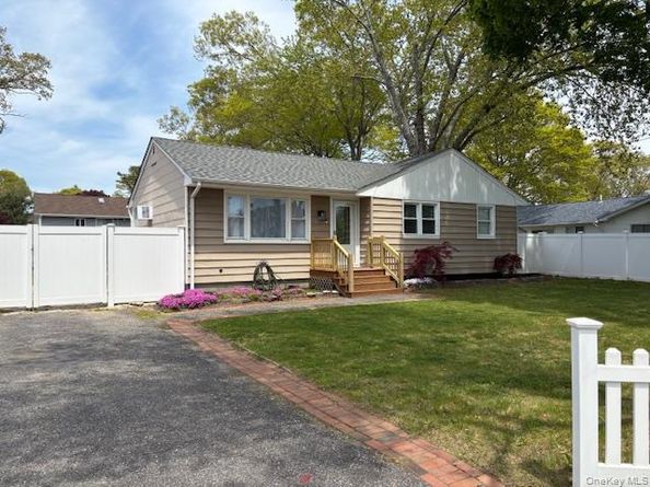 59 Applegate Drive, Mastic NY 11950