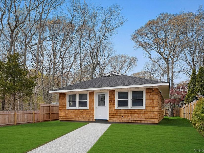 50 Squires Avenue, East Quogue NY 11942