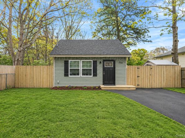 332 Commack Road, Shirley NY 11967