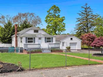 18 Islip Drive