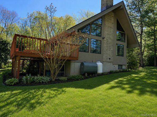 17 Sherwood Road, Cortlandt Manor NY 10567