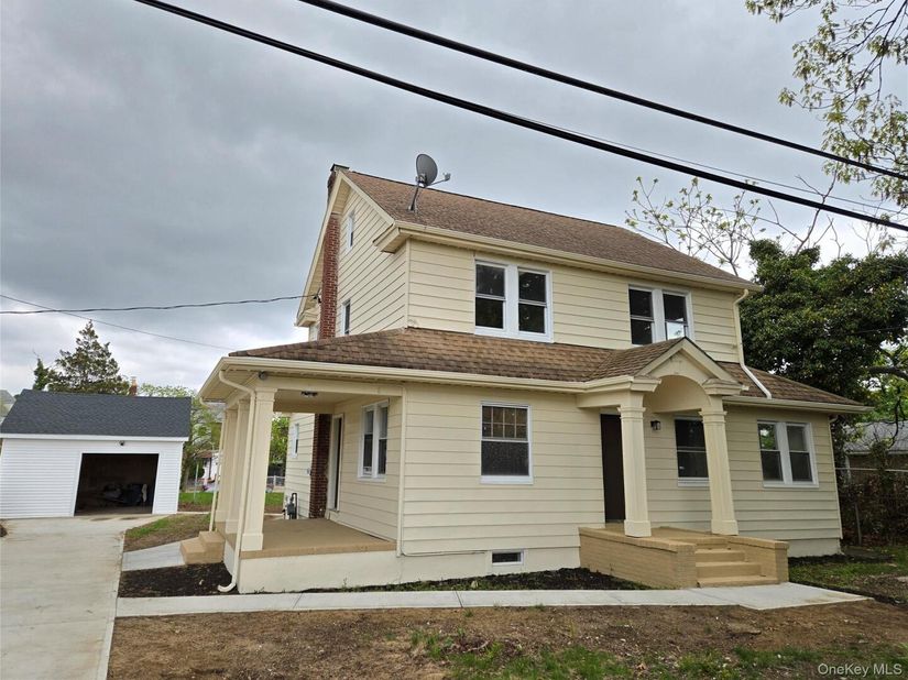 13304 226th Street, Laurelton NY 11413