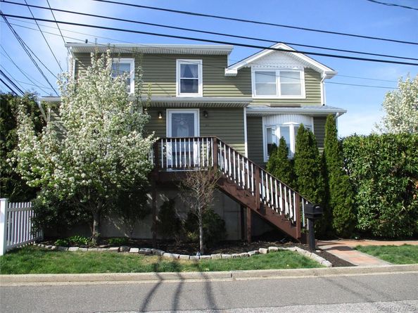 100 Kopf Road, Bellmore NY 11710