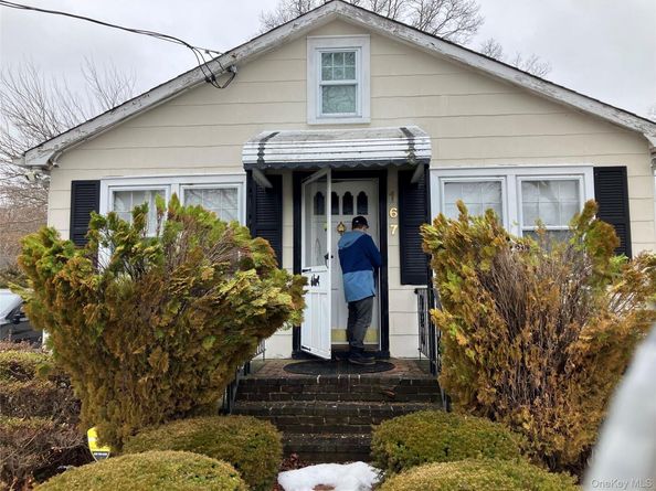 167 Cedar Road E, Mastic Beach NY 11951