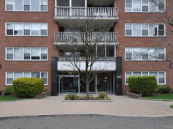 240 Garth Road 6B2, Scarsdale NY 10583
