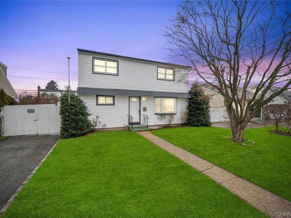 54 Ketcham Avenue, Hicksville NY 11801