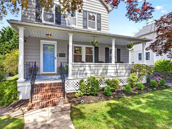 17 Neulist Avenue, Port Washington NY 11050
