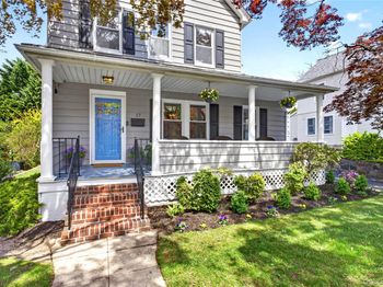 17 Neulist Avenue