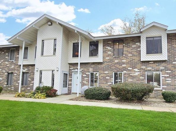1 El Camino Court 1E, Coram NY 11727