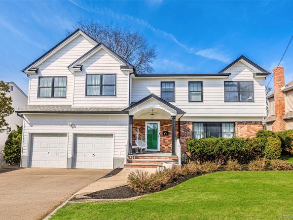 51 Convent Road, Syosset NY 11791
