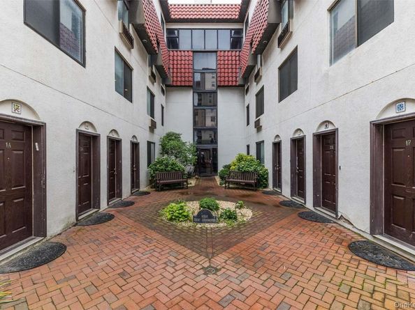 425 Shore Rd 2B, Long Beach NY 11561