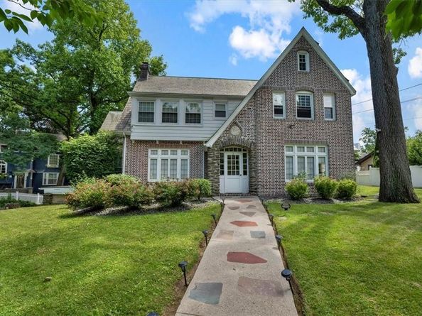 2 Rockland Avenue, Yonkers NY 10705