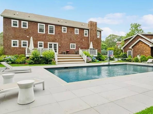 52 Sandy Hollow Road, Southampton NY 11968