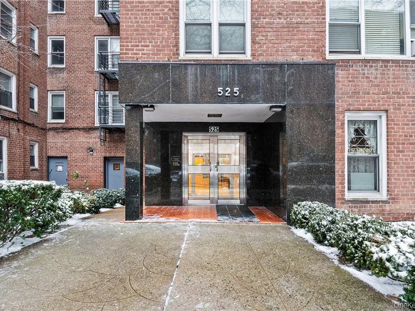 525 W 236 Street 5B, Bronx NY 10463
