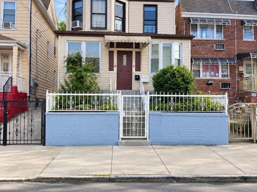 732 E 223rd Street, Bronx NY 10466