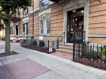 1713 E 14th Street