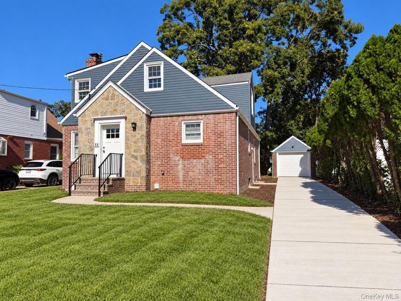33 Carol Street, West Hempstead NY 11552