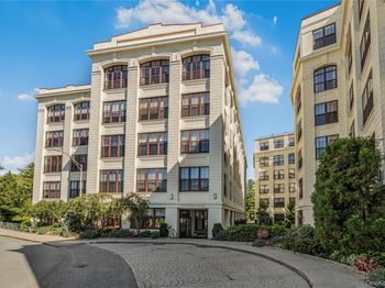 1 Scarsdale Road