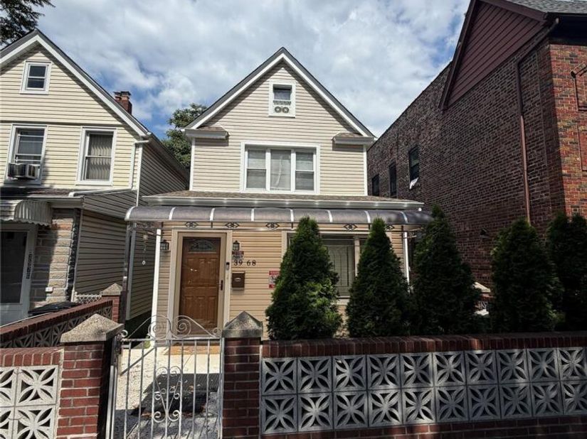 39-68 59th Street, Woodside NY 11377