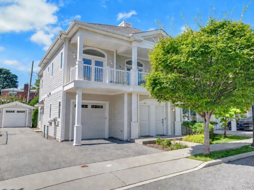 63 Island Point 63, Bronx NY 10464