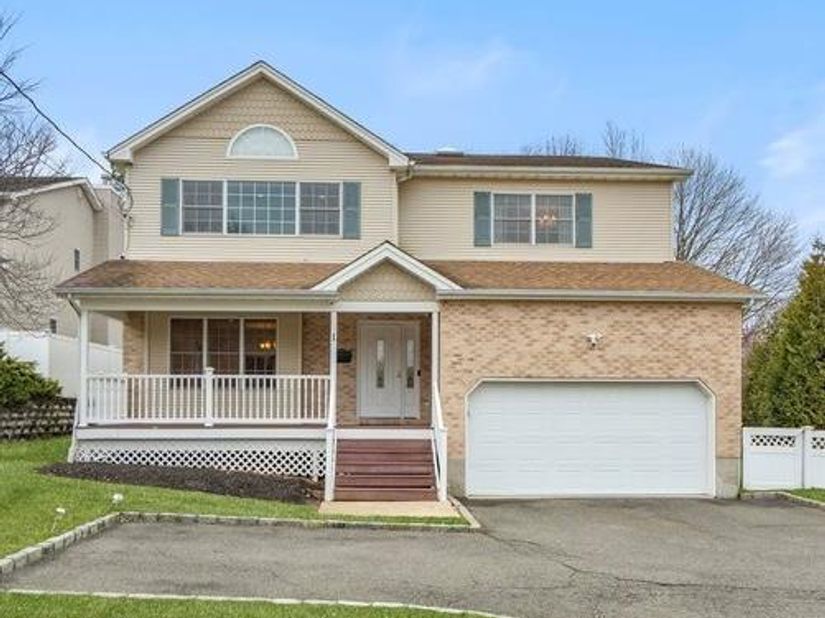 1 Fairway Drive, Old Bethpage NY 11804