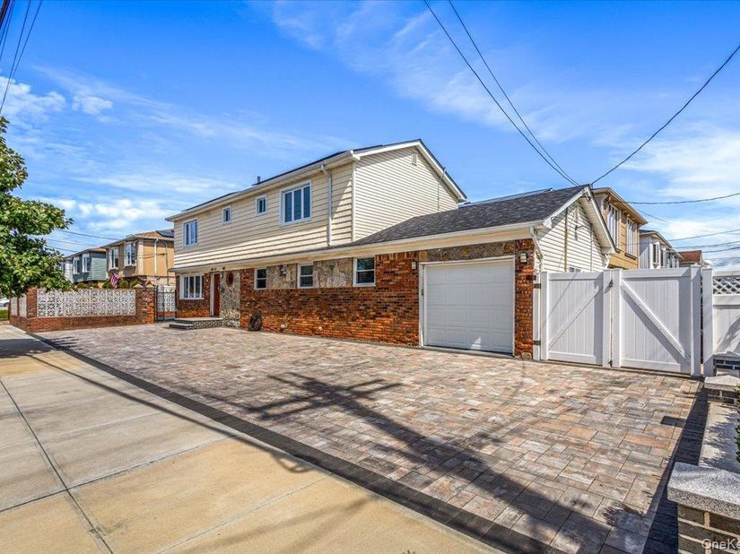 160-49 91st Street, Howard Beach NY 11414