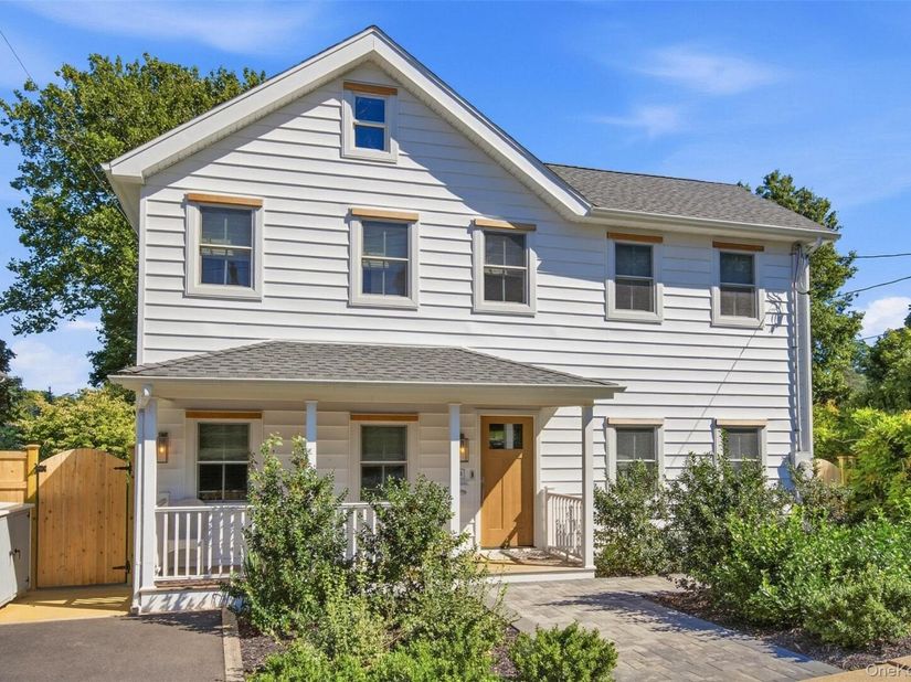 61 Anstice Street, Oyster Bay NY 11771