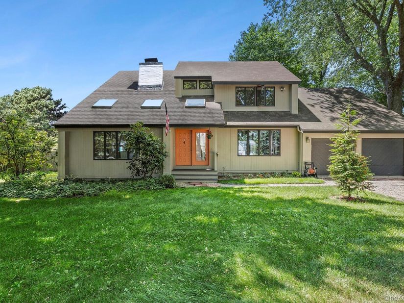 9 Hazelwood Avenue, Westhampton Beach NY 11978