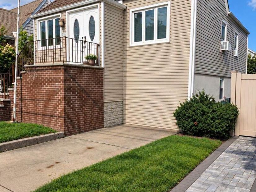 159-15 95th Street, Howard Beach NY 11414