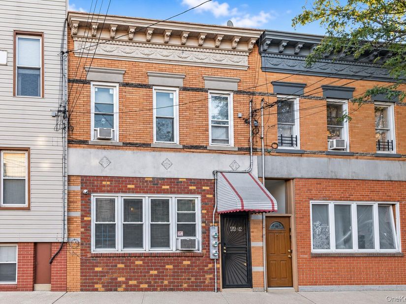 68-14 60th Street, Ridgewood NY 11385