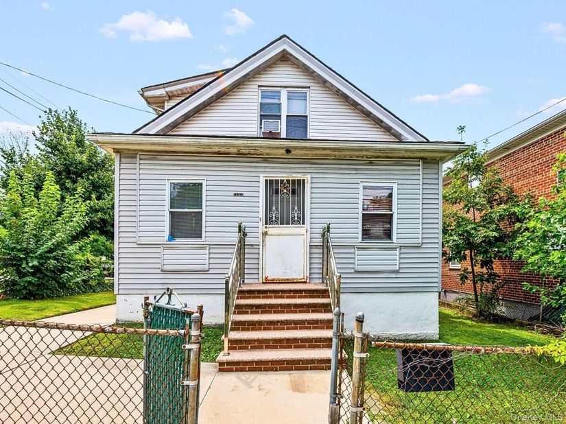 124-18 7th Avenue, College Point NY 11356