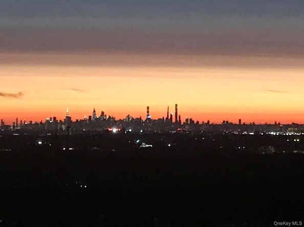27110 Grand Central Parkway 14E, Floral Park NY 11005