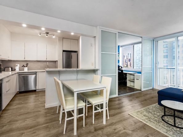 4-74 48th Avenue 15E, Long Island City NY 11109