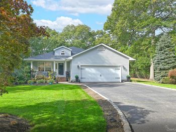 81 C Robinson Avenue
