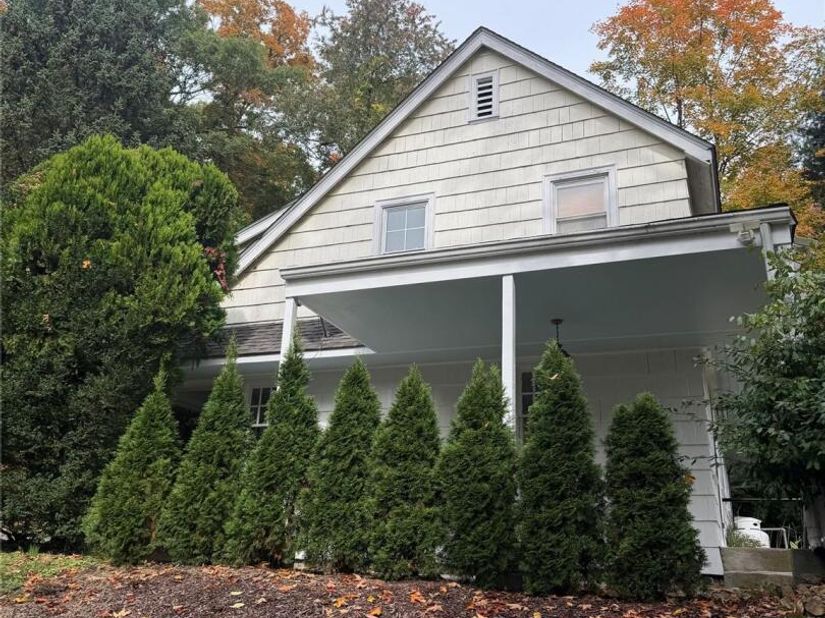 105 Chappaqua Road, Briarcliff Manor NY 10510