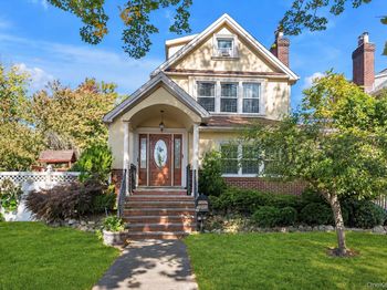 161-03 Powells Cove Boulevard