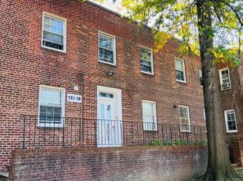 135-18 77 Ave