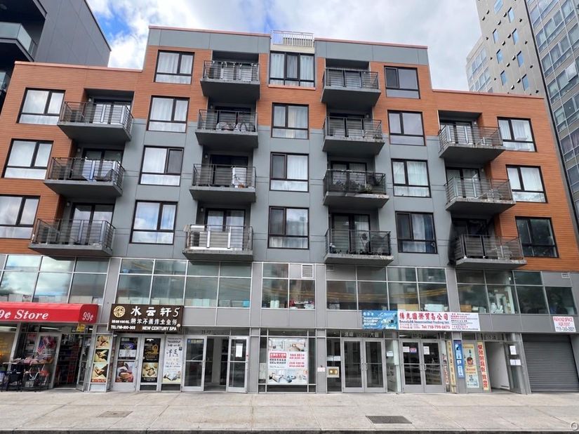 3520 146th Street 3D, Flushing NY 11354