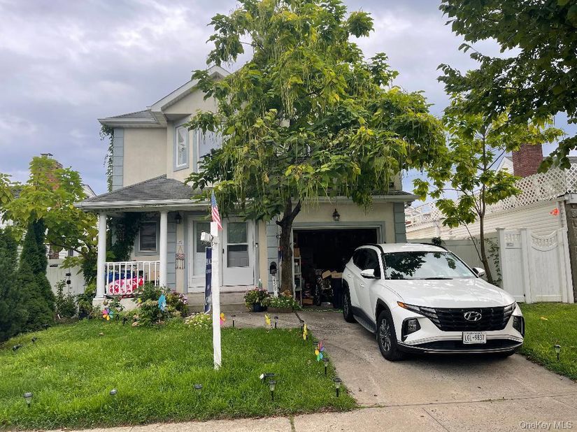 458 E Pine Street, Long Beach NY 11561