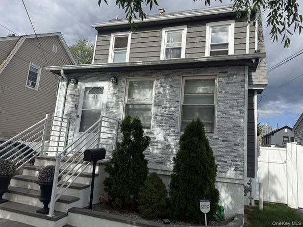 29 Cambridge 01, Valley Stream NY 11581