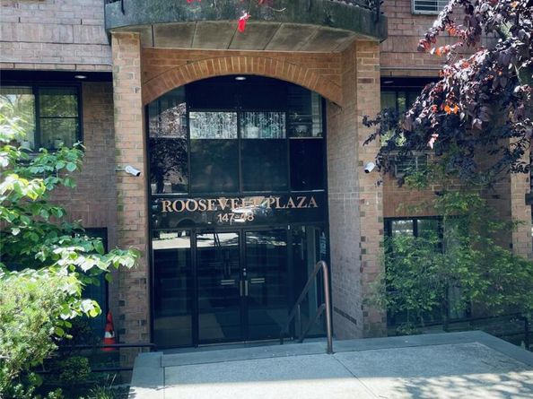 147-48 Roosevelt Avenue 2G, Flushing NY 11354
