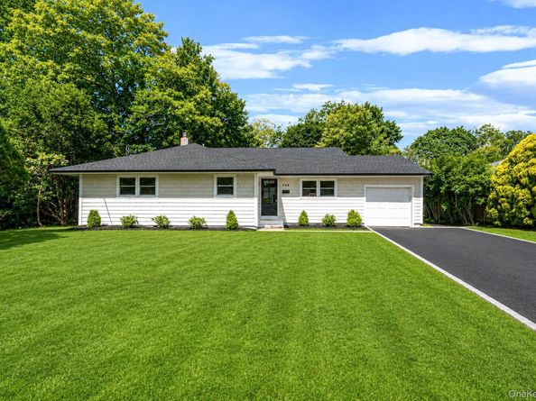928 Manor Lane, Bay Shore NY 11706