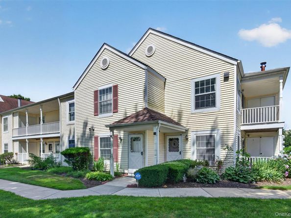 178 Fairview Circle, Middle Island NY 11953